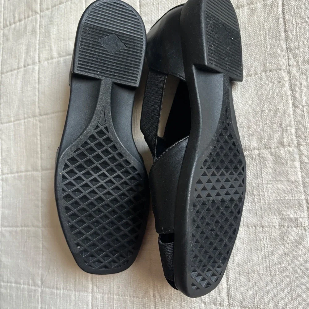 Aerosoles Fisherman Flats Women Size 7 Black Cutout Elastic Square Toe Slip On